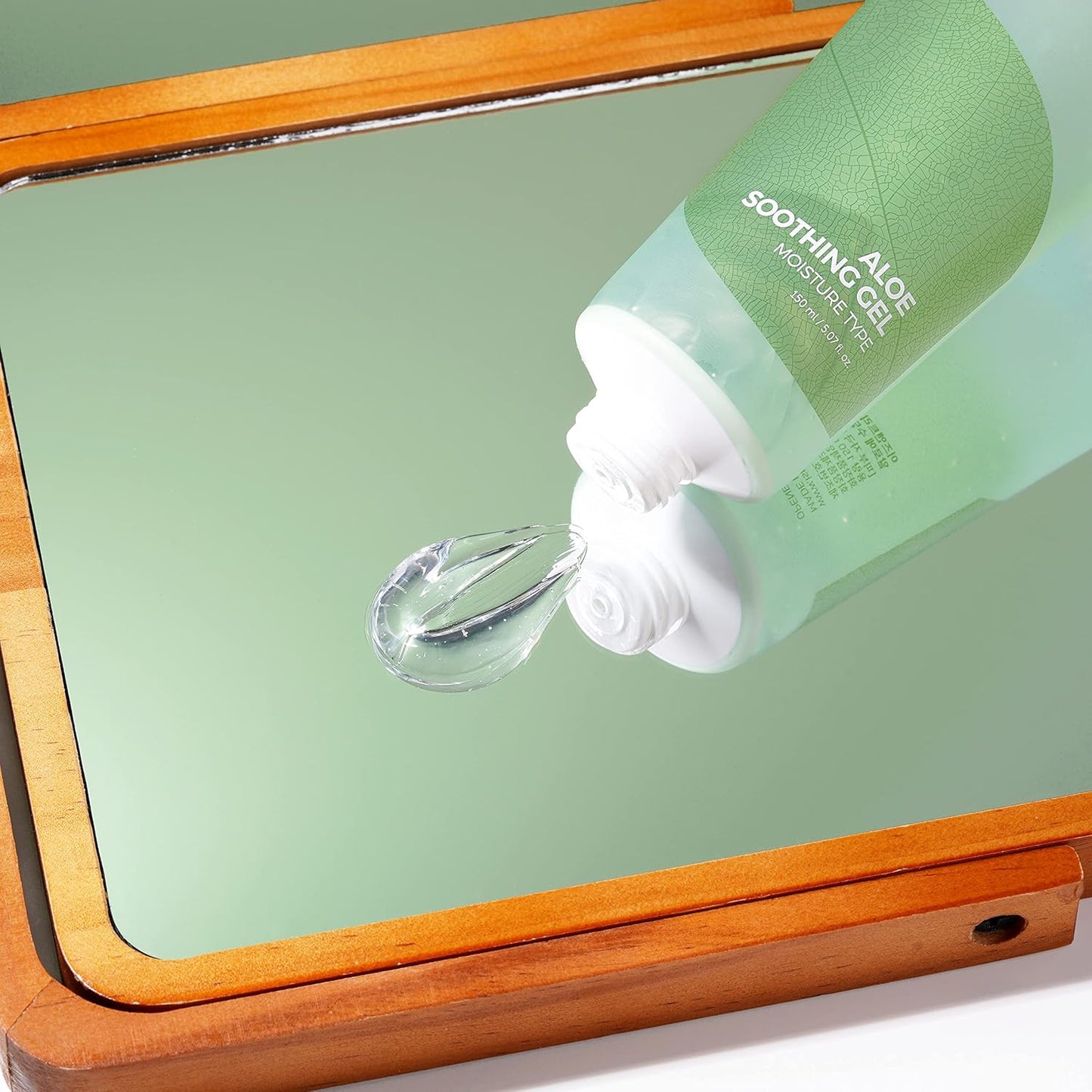 IsNtree Aloe Soothing Gel